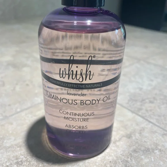 Whish lavender luminous body oil. - Picture 3 of 3